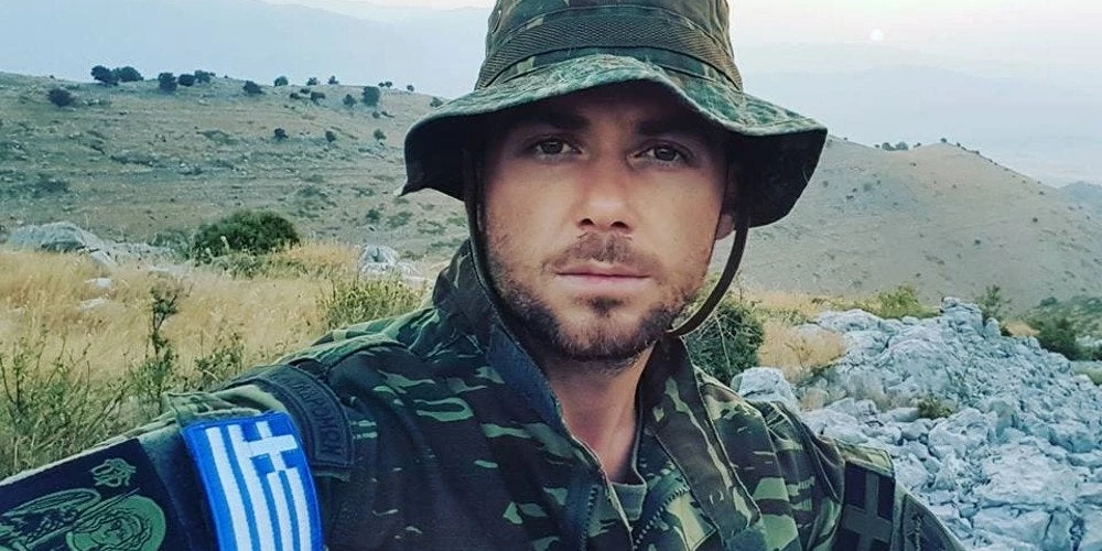 Παραδόθηκε στην οικογένεια η σορός του Κ. Κατσίφα – Την Πέμπτη η κηδεία – Αναμένονται χιλιάδες πατριώτες στις Βουλιαράτες